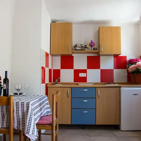 Apartment Alaburic *